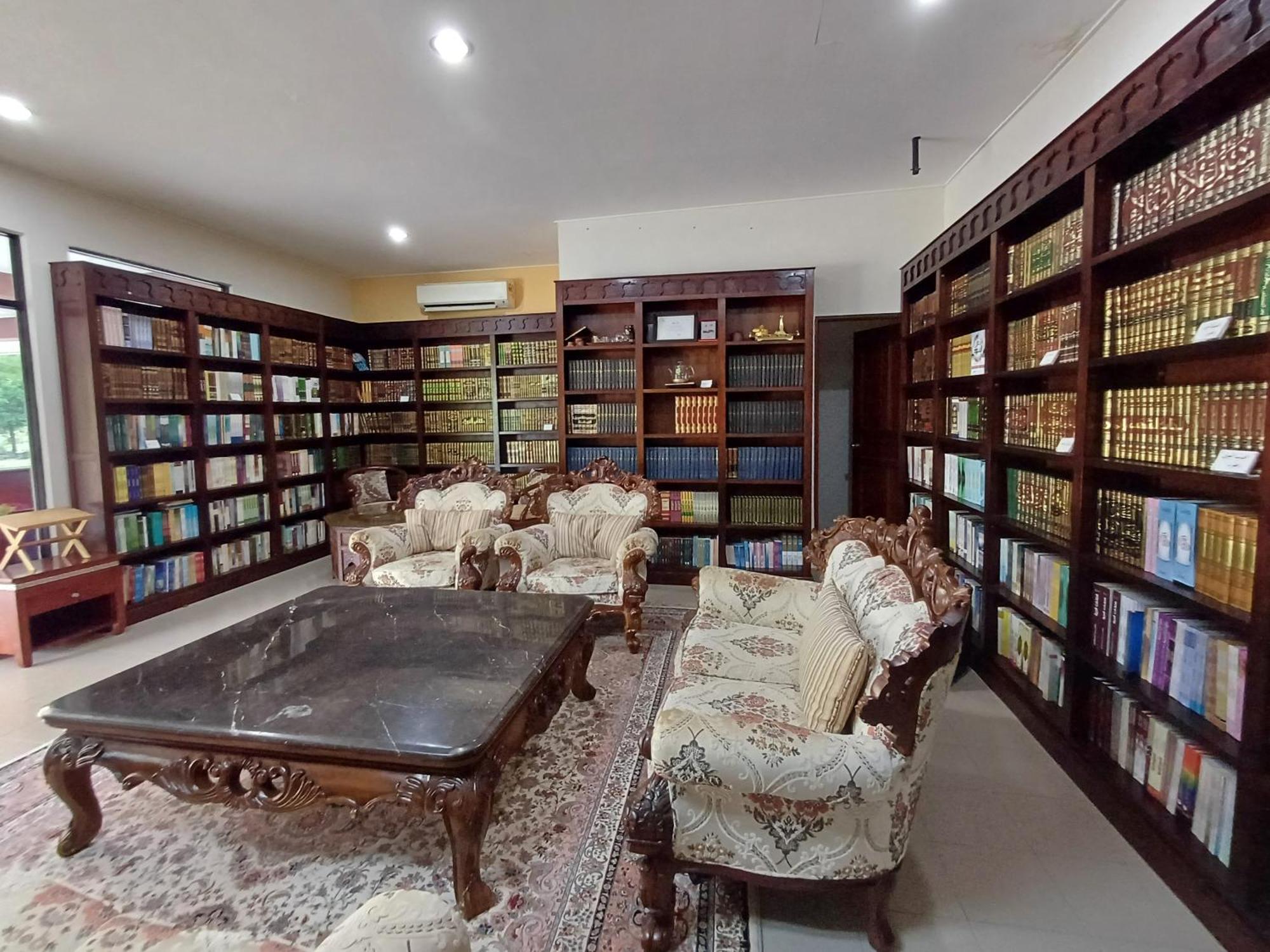 Отель Lemuni Retreat & Training Centre - Kerling, Selangor Экстерьер фото